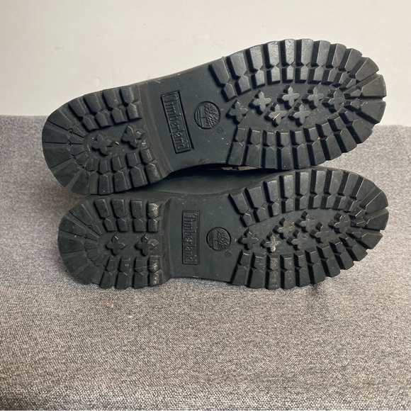 Timberland Womans Boots Ladies Sz US 7 & UK 5M Woman's Ankle Leather Lace Up - Picture 2 of 15